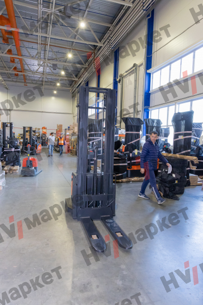 Самоходный штабелер PS15 Duplex mast (В-3200мм) HV Market