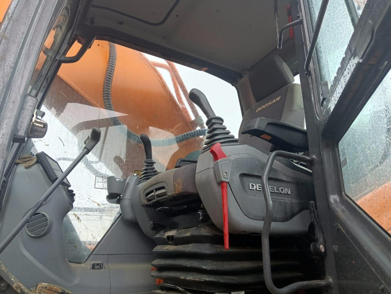 Doosan DX490 Экскаватор