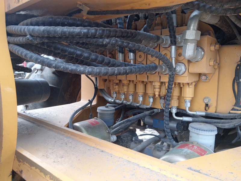 Bull 4SX Экскаватор-погрузчик HV Market