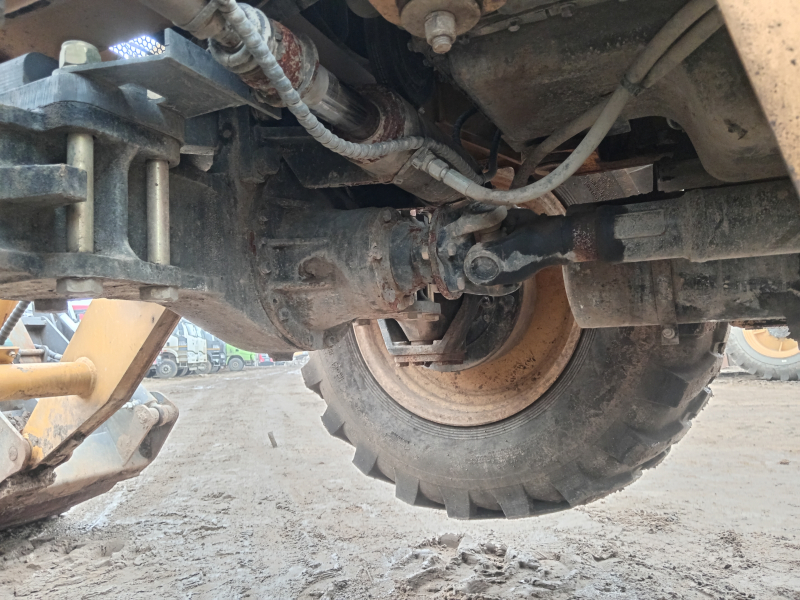 Bull 4SX Экскаватор-погрузчик HV Market