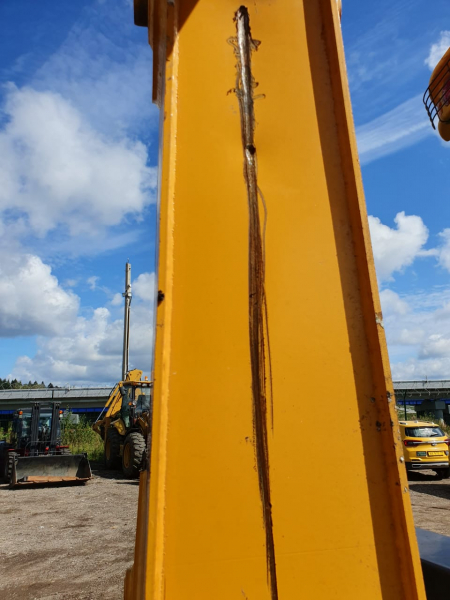 Bull 4SX Экскаватор-погрузчик HV Market