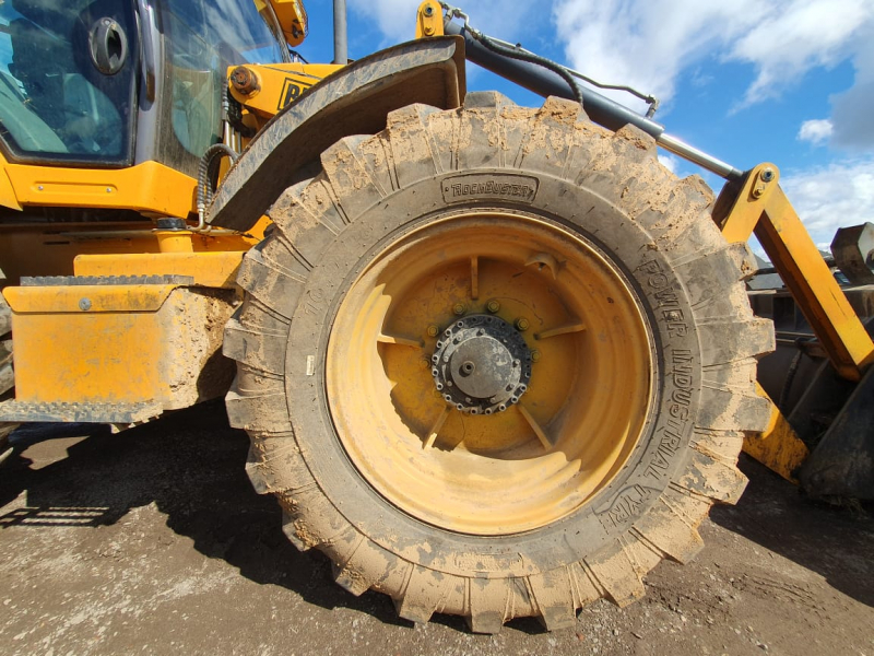 Bull 4SX Экскаватор-погрузчик HV Market