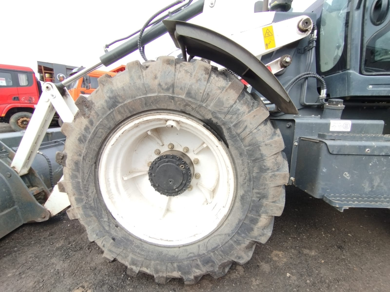 Borus BR-825 Экскаватор-погрузчик HV Market