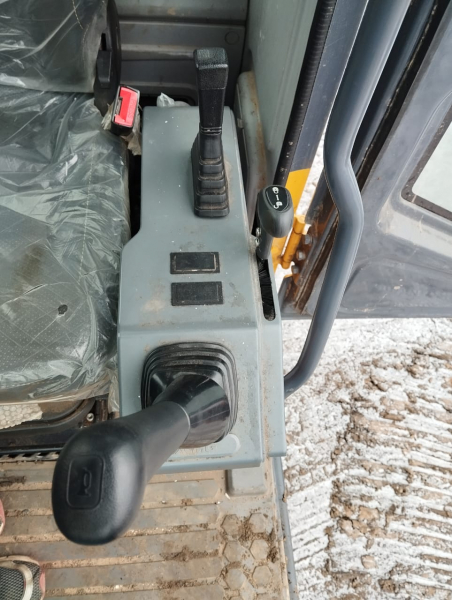 XCMG XE180* Экскаватор