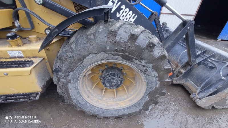 FORCE VECTOR FV* Экскаватор-погрузчик