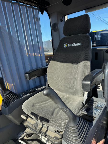 LiuGong CLG936E Экскаватор