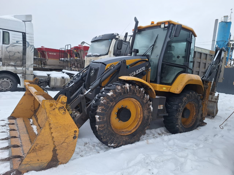 XCMG XC8* Экскаватор-погрузчик