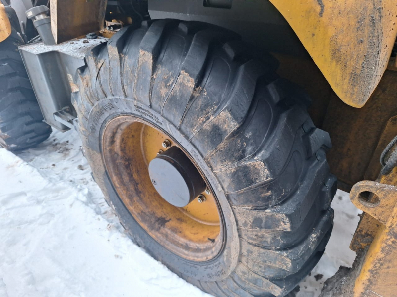 XCMG XC8* Экскаватор-погрузчик