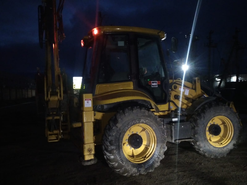 RUNMAX SE460* Экскаватор-погрузчик HV Market