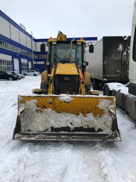 LGCE B877 Экскаватор-погрузчик