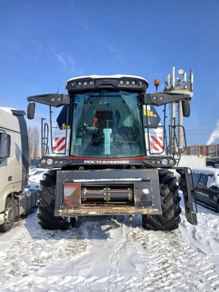 КЗ Ростсельмаш РСМ-181 Комбайн