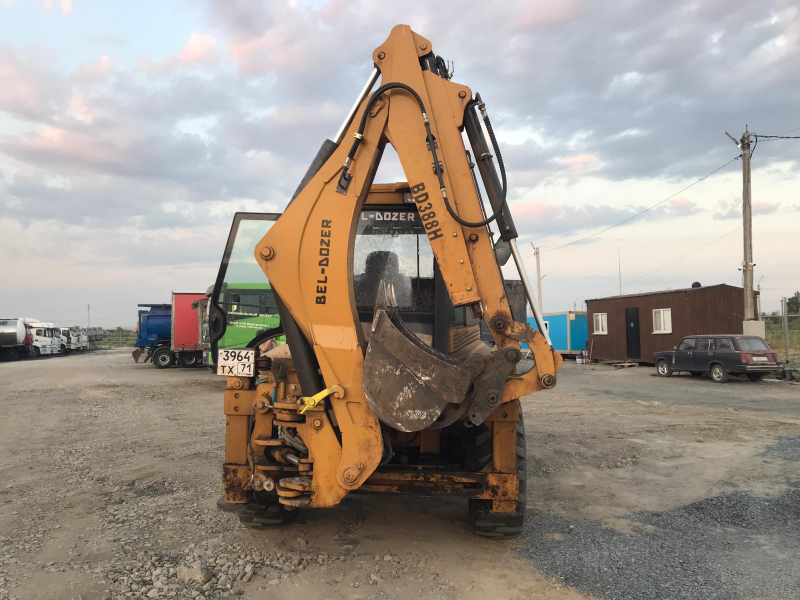 BEL-DOZER BD* Экскаватор-погрузчик