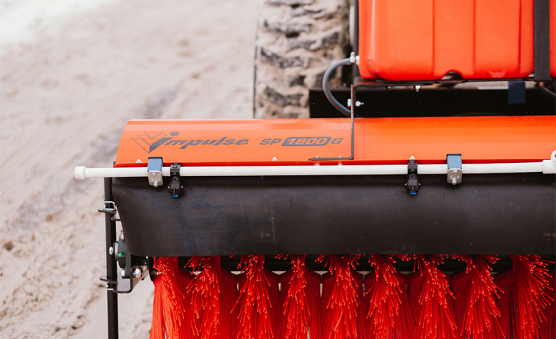 Щетка дорожная коммунальная Impulse SP1800G + система орошения 100 литров (с насосом) HV Market