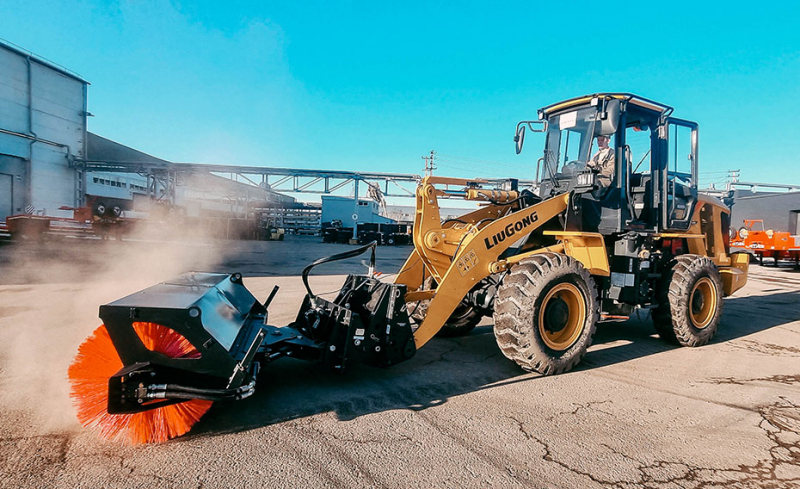 Щетка дорожная Impulse SP2400G гидроповорот с плитой HV Market