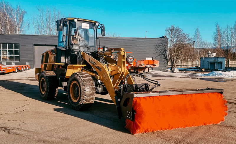 Щетка дорожная Impulse SP2400G гидроповорот с плитой HV Market