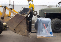 Вилы откидные паллетные Impulse PF2000 на ковш JCB 3CX / 4CX HV Market