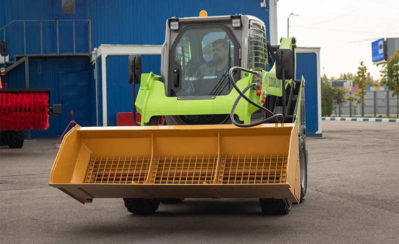 Пескоразбрасыватель Delta SM2000 на мини-погрузчики МКСМ HV Market