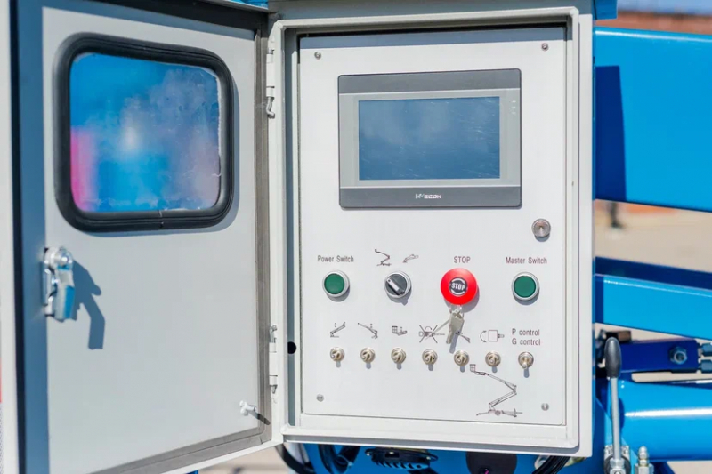 Коленчатый прицепной подъемник ABSOLUT CTA-10A (рабочая высота 12 м, грузоподъемность 300 кг)