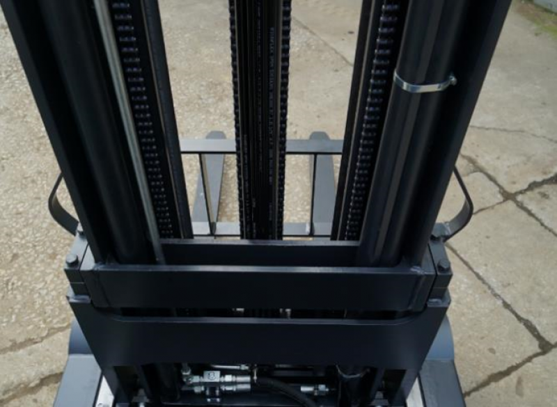 Ричтрак RT20B Triplex mast (FFL, В-8000мм) HV Market