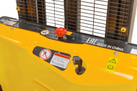 Штабелер электрический самоходный ESL122 (1200 кг, 2,7 м, li-ion 24В / 80Ач) SMARTLIFT (SMART) HV Market