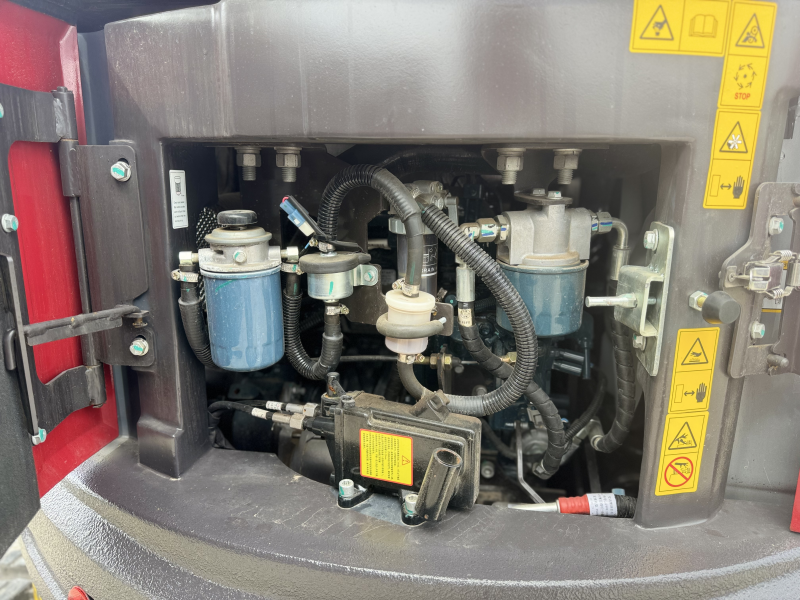 Мини-экскаватор QUADTRAC E40 PRO (4т, кабина, A/C, квикаплер, бур, 3 ковша. Гидравлический прижим)