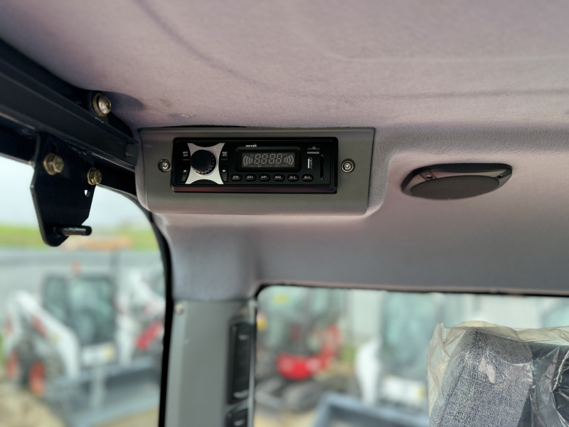 Мини-экскаватор QUADTRAC EX60 (6 т, кабина, А/С, квикаплер, поворотная стрела)