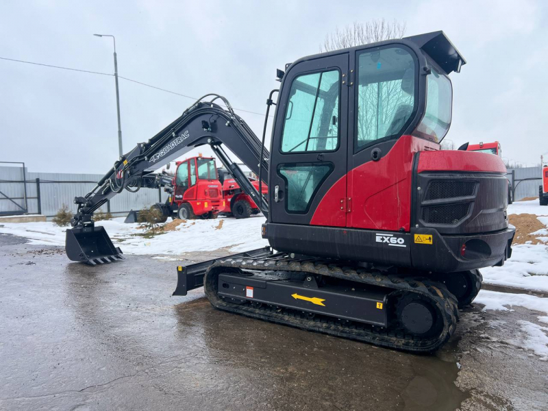 Мини-экскаватор QUADTRAC EX60 (6 т, кабина, А/С, квикаплер, поворотная стрела)
