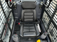 Мини-погрузчик XTRAC S8 (850 кг) HV Market