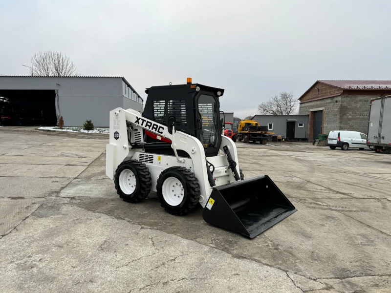 Мини-погрузчик XTRAC S8 (850 кг)