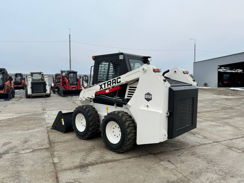 Мини-погрузчик XTRAC S12 (1250 кг 2 скорости HI HLOW)