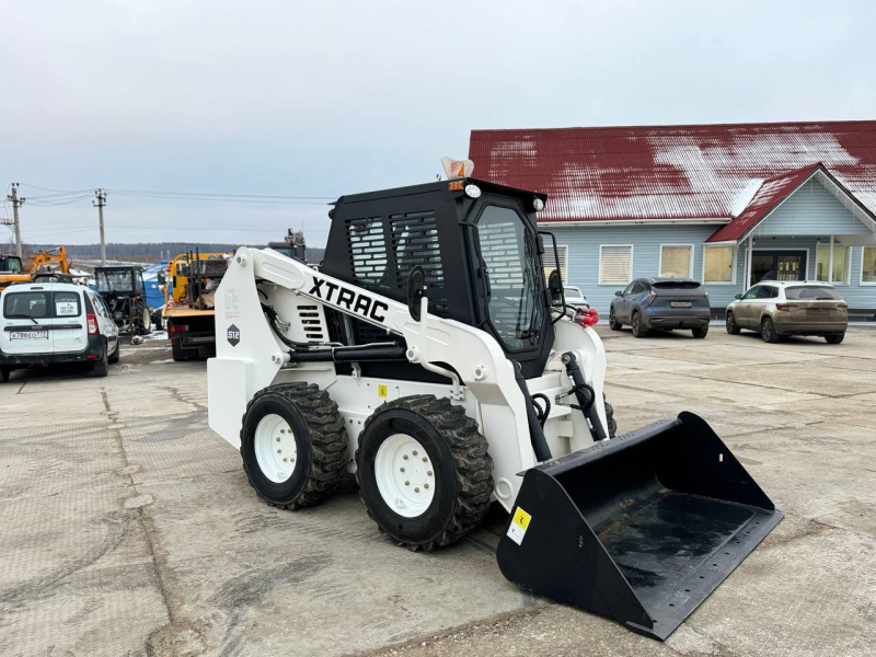 Мини-погрузчик XTRAC S12 (1250 кг 2 скорости HI HLOW)
