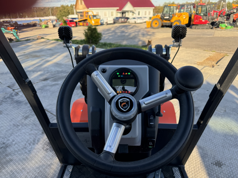 Мини-погрузчик CASTLOADERS 825D ИТАЛИЯ (Кабина LUXARY)