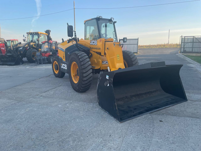 Телескопический погрузчик JCB 540-70 HV Market