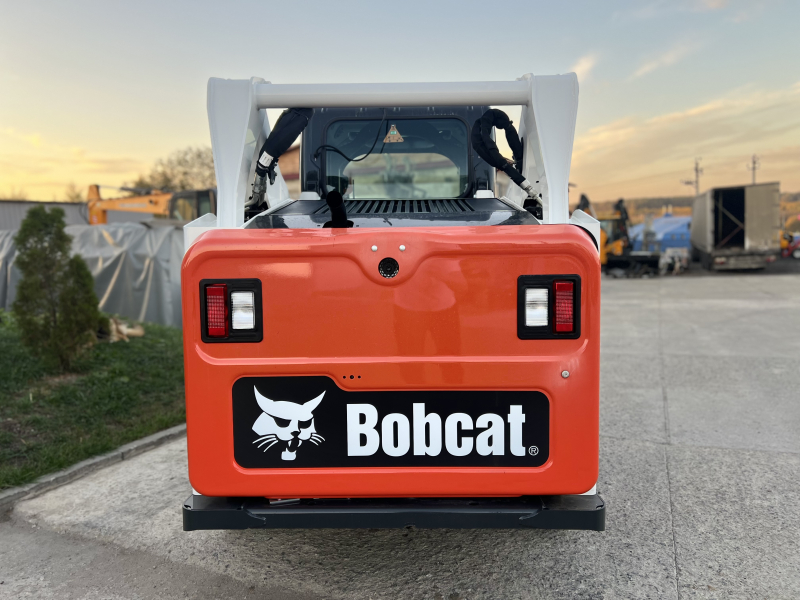 Мини-погрузчик BOBCAT S530 (Г/п 860 кг)