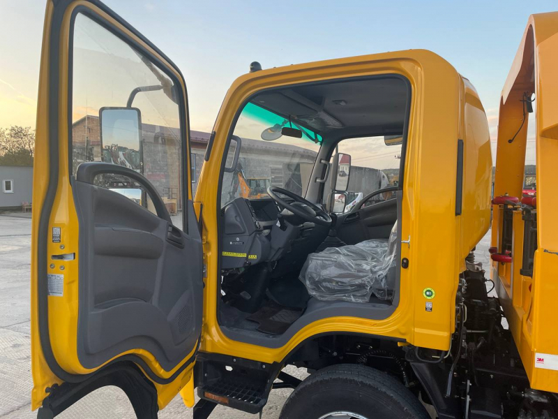 Эвакуатор ISUZU ELF NPR 190 л.с. 7 тонн HV Market