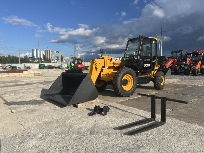 Телескопический погрузчик JCB 530-70 (2023 год)