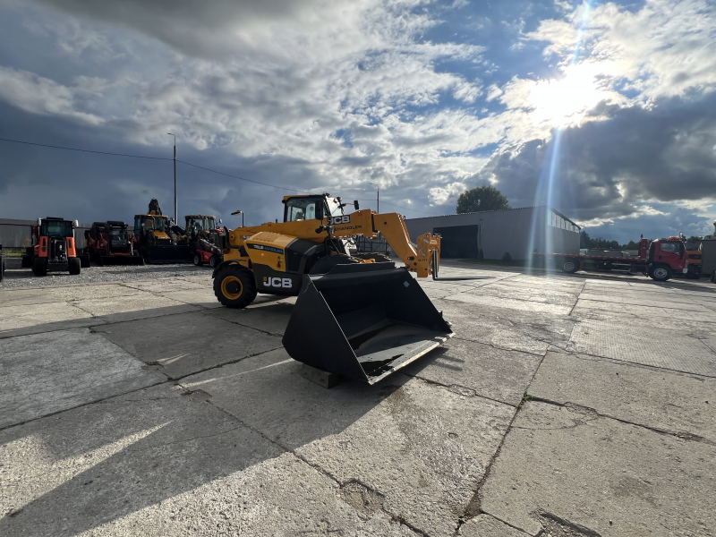 Телескопический погрузчик JCB 530-70 (2023 год)