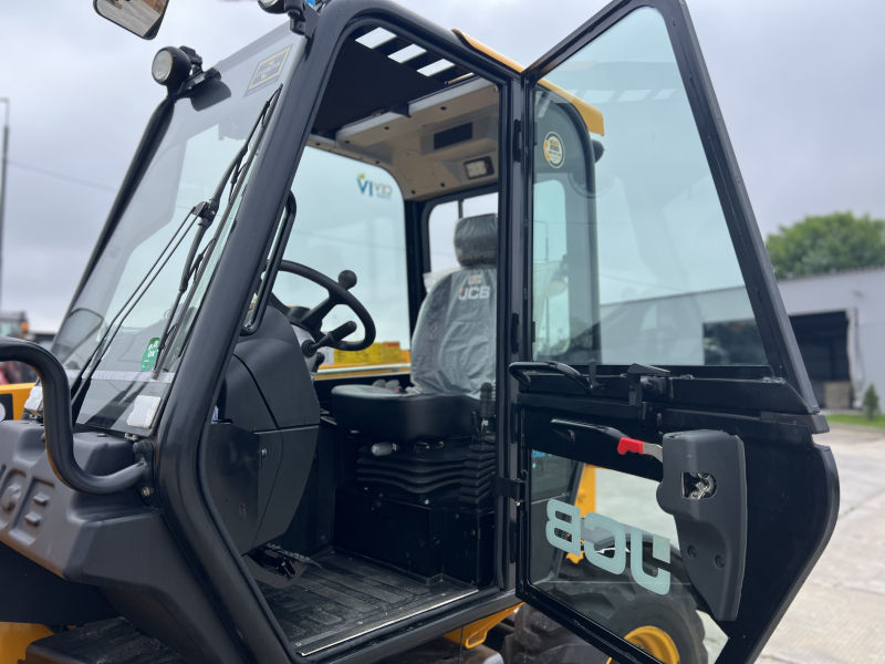 Телескопический погрузчик JCB 530-70 (2023 год)