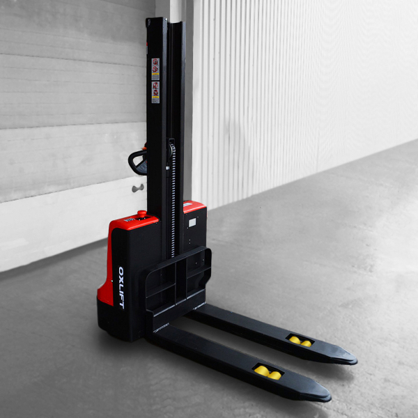 Самоходный штабелер OXLIFT AX12D 1600 мм 1200 кг