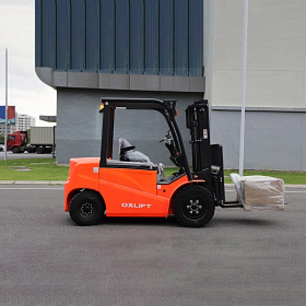 Электропогрузчик вилочный RX 3030L OXLIFT 3000 кг 3000 мм Li-Ion, Side-Shift