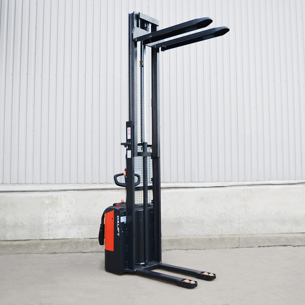 Самоходный штабелер OXLIFT BX1532E 3200 мм 1500 кг с платформой для оператора