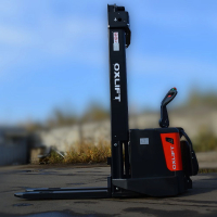 Самоходный штабелер с платформой оператора OXLIFT Premium PS 1536 1500 кг 3.6 м HV Market