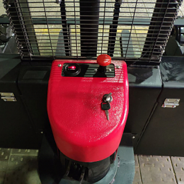 Самоходный штабелер для бездорожья AX 1016RT OXLIFT 1600 мм 1000 кг