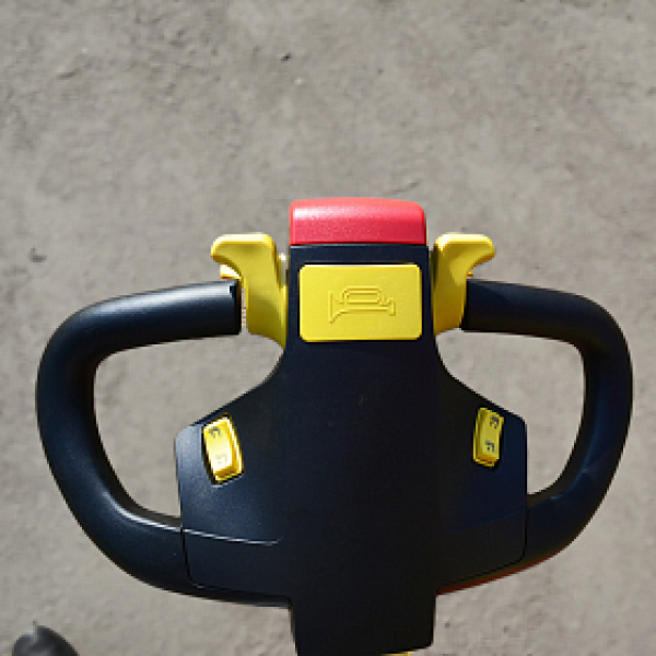 OXLIFT QZ-050-110 самоходный (поводковый) подъемник ножничного типа с питанием от акб 11000 мм 500 кг