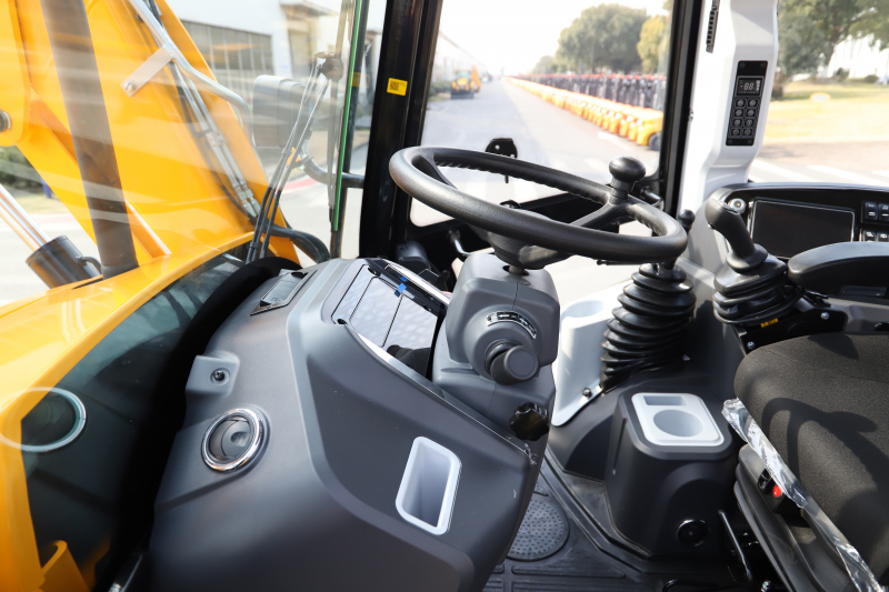 Экскаватор-погрузчик LONKING 84C (ver 2.0)