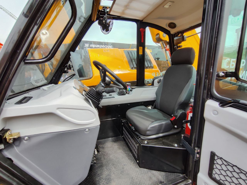 Телескопический погрузчик LONKING LG4207 (ver 2.0)