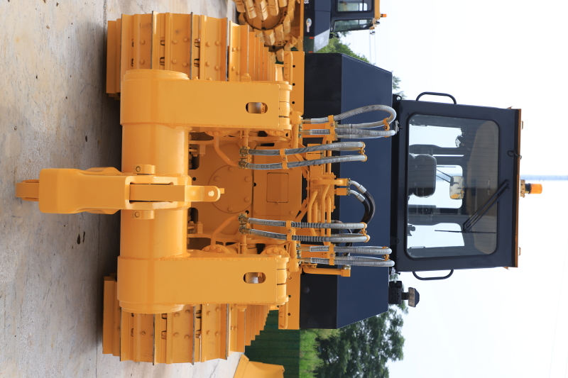 Бульдозер Shantui rSD22 (рыхлитель опция)