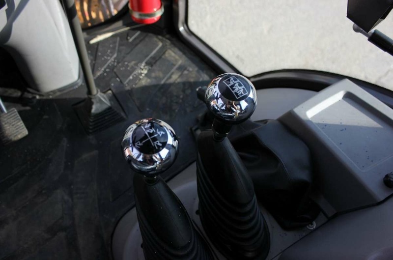 Колесный экскаватор-погрузчик MTK 3CX