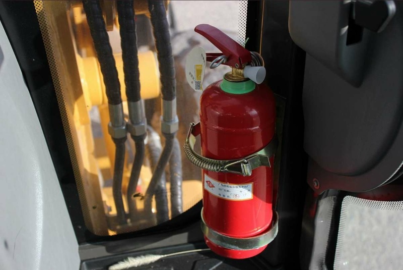 Колесный экскаватор-погрузчик MTK 3CX