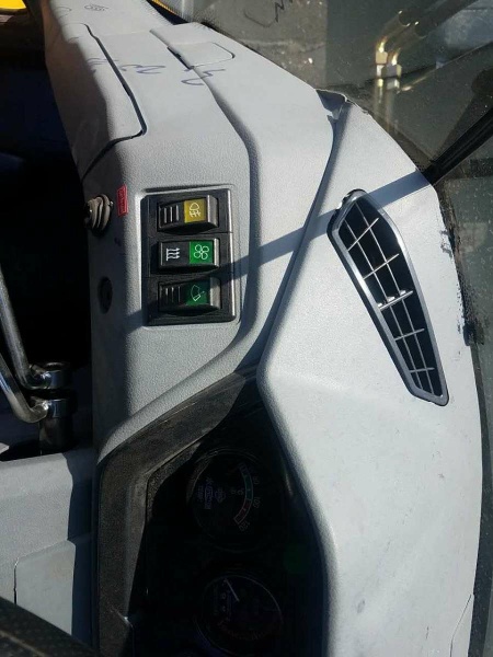 Фронтальный погрузчик МТК 930